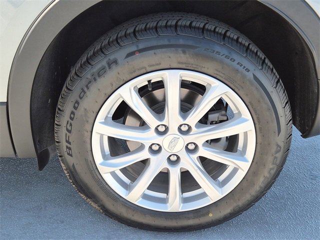 Certified 2023 Cadillac XT4 Luxury image 11