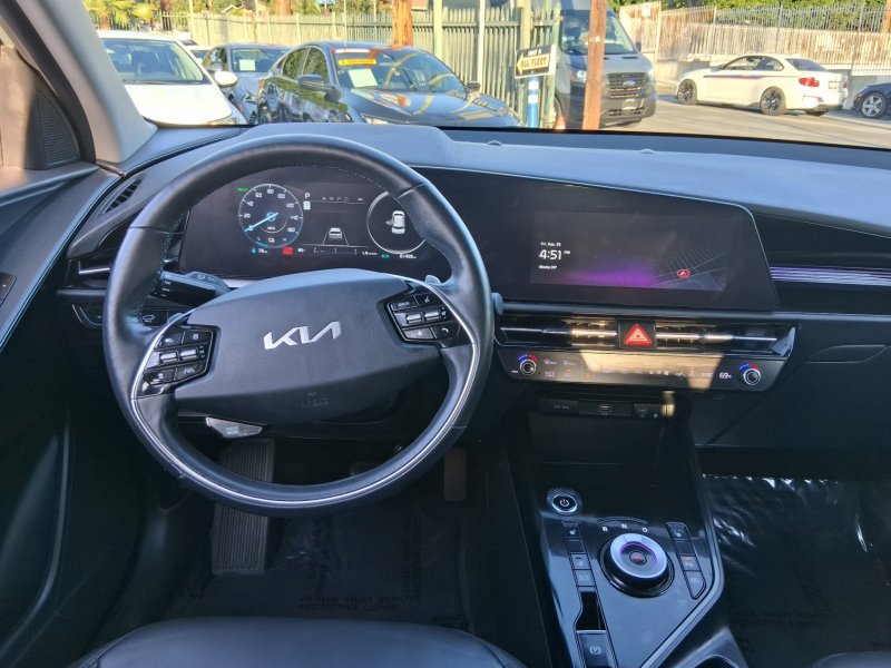 Used 2023 Kia Niro Wind w/ Wind Preserve Package FWD image 10