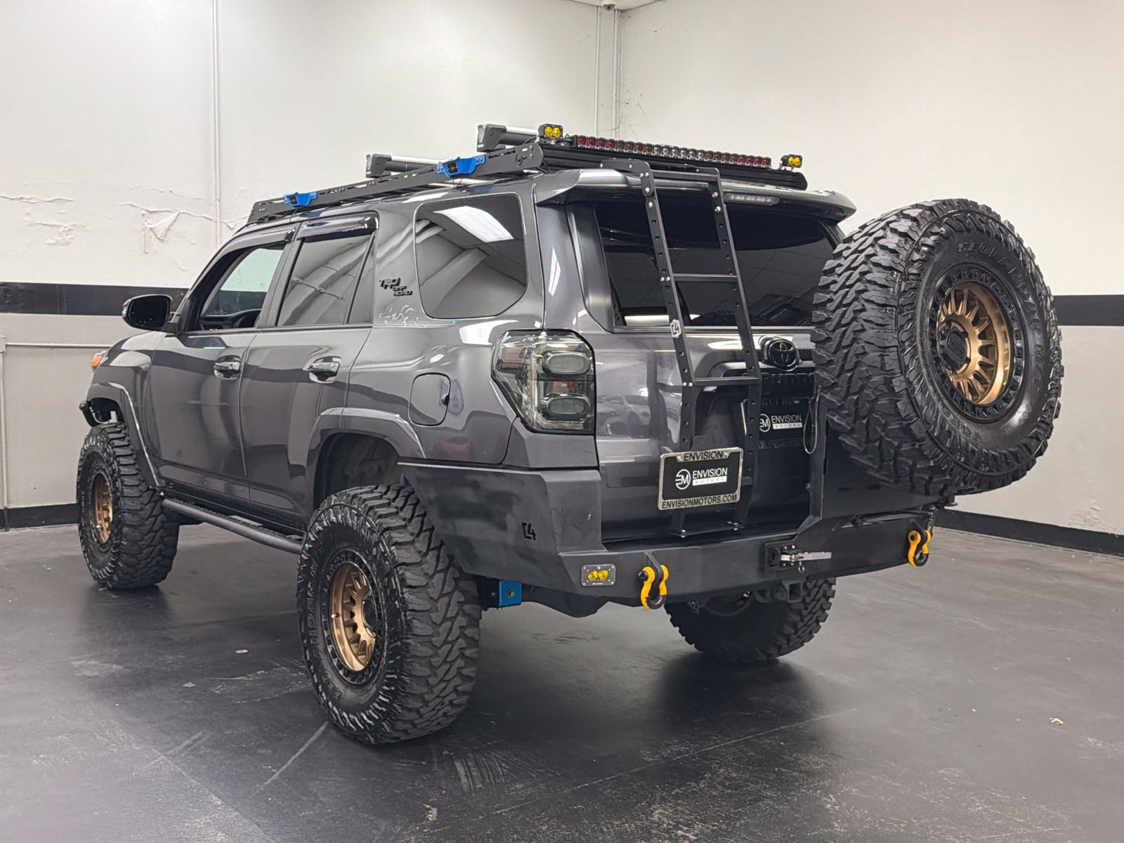 Used 2023 Toyota 4Runner TRD Off-Road Premium w/ Off Road Premium Plus Package AWD/4WD image 9