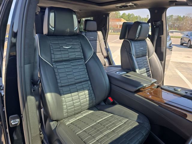 Used 2022 Cadillac Escalade Sport Platinum image 10
