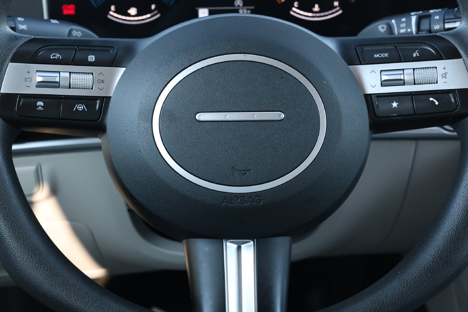 Used 2025 Hyundai Tucson SEL FWD image 18