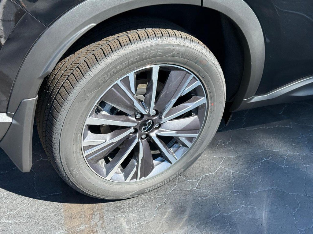 New 2027 INFINITI QX60 Luxe FWD image 4
