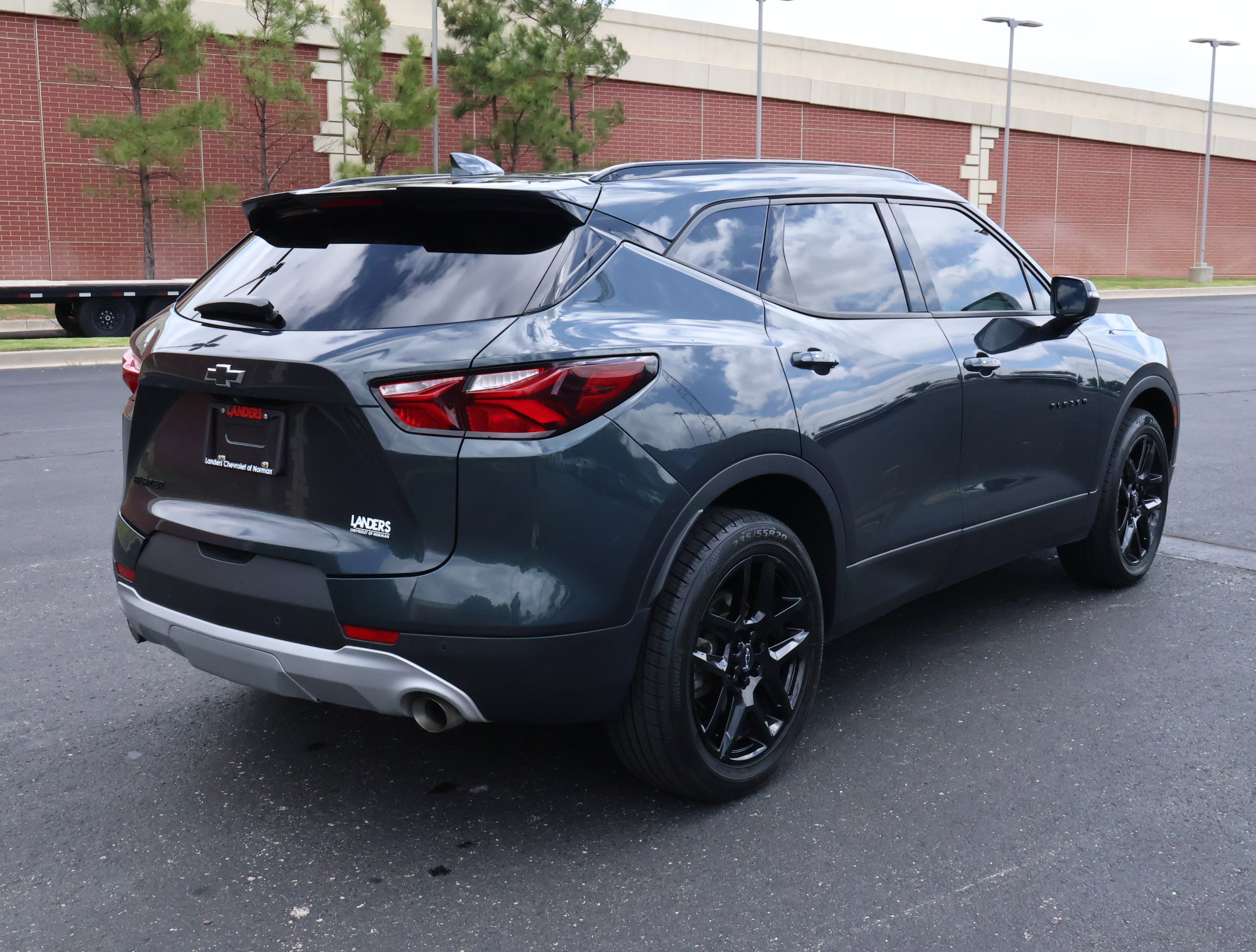 Used 2019 Chevrolet Blazer LT FWD image 28