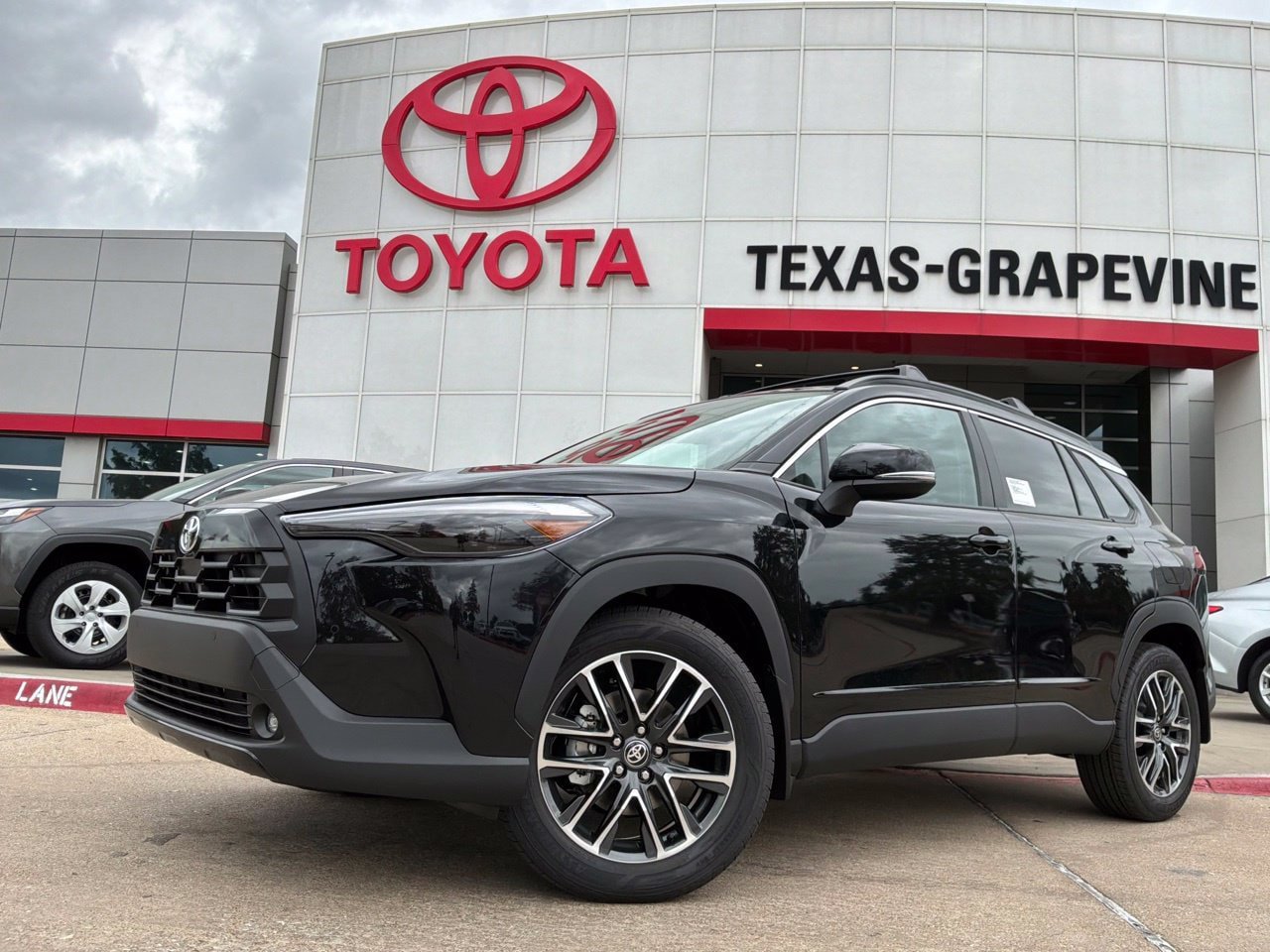New 2026 Toyota Corolla Cross XLE w/ Convenience Package FWD image 2
