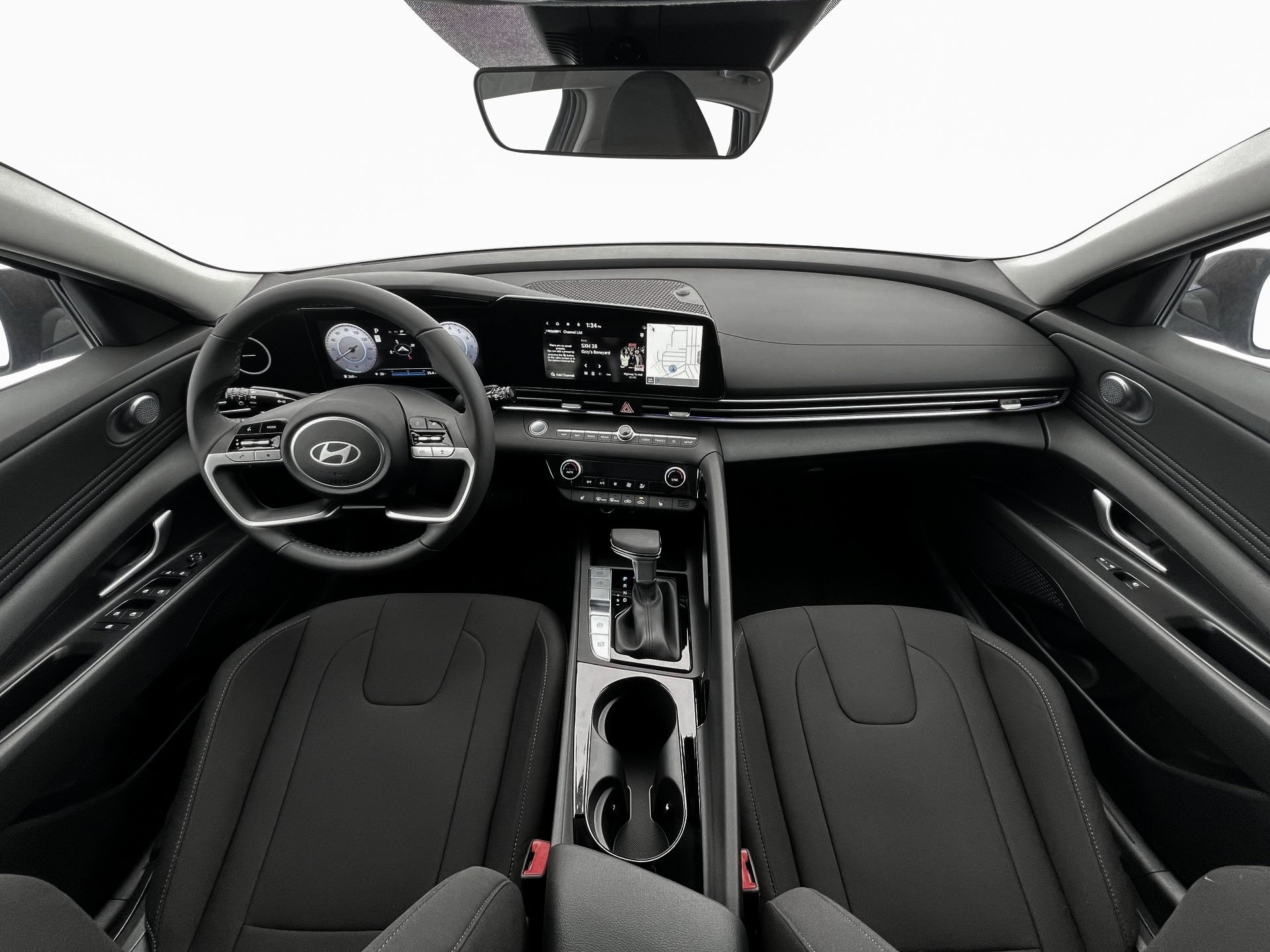 New 2025 Hyundai Elantra SEL FWD image 13