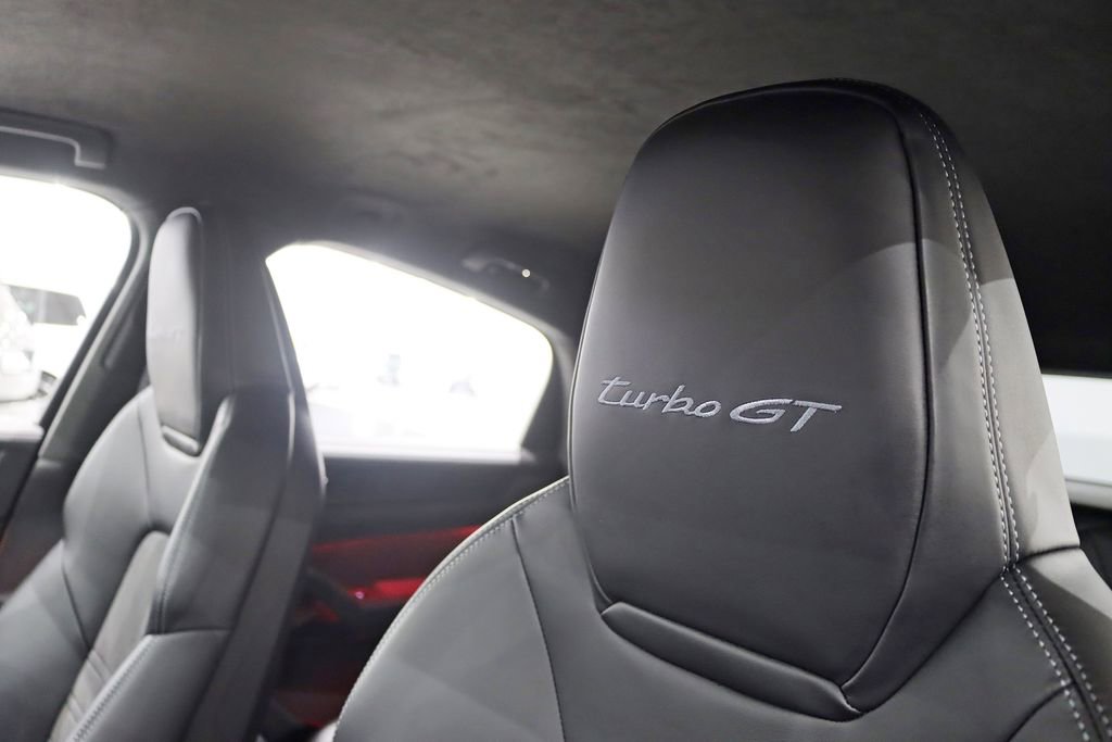 Used 2024 Porsche Cayenne Turbo GT AWD/4WD image 37