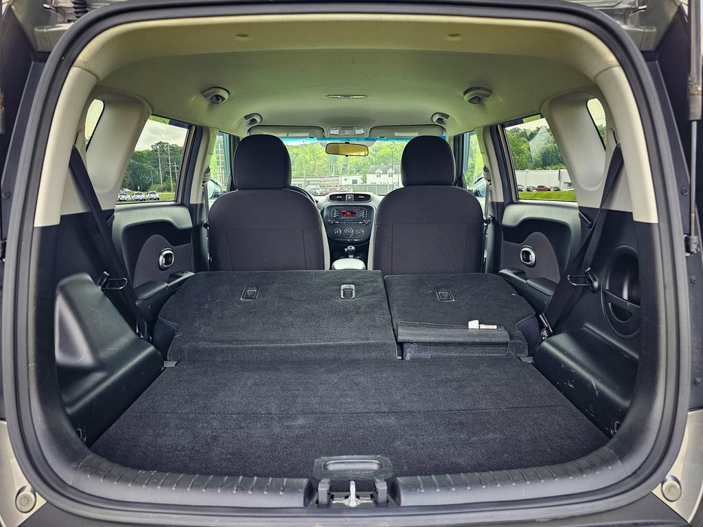 Used 2016 Kia Soul FWD image 29