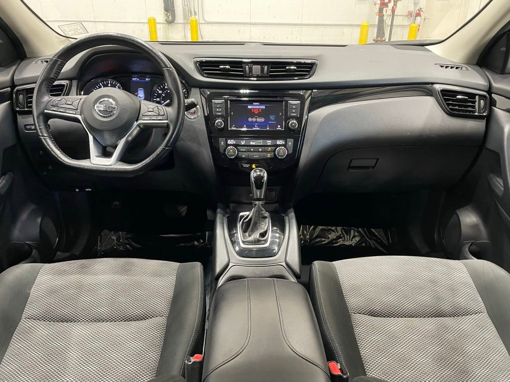 Used 2022 Nissan Rogue Sport SV image 23