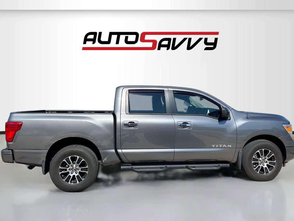 Used 2021 Nissan Titan SV w/ SV Convenience Package image 8