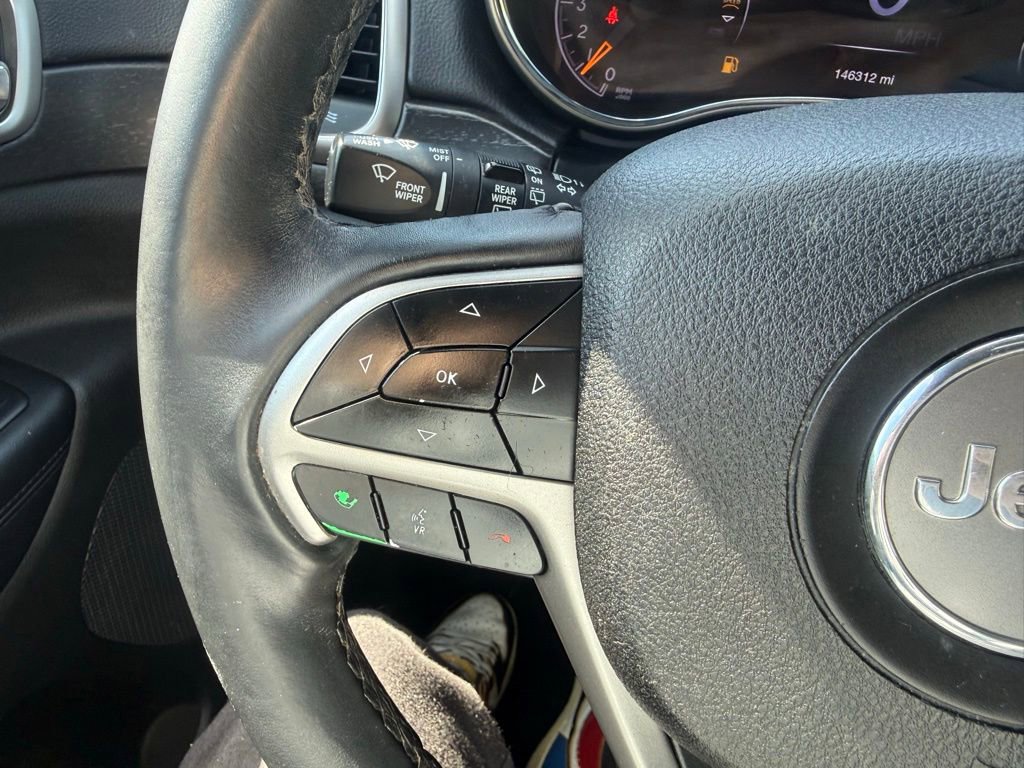 Used 2018 Jeep Grand Cherokee Laredo AWD/4WD image 18