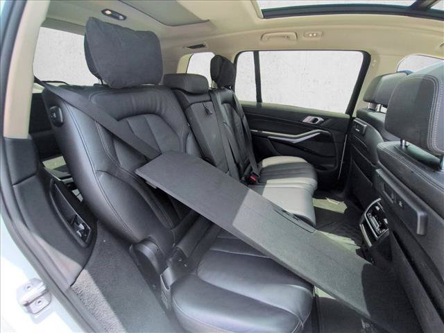 Used 2021 BMW X7 xDrive40i w/ Cold Weather Package AWD/4WD image 20