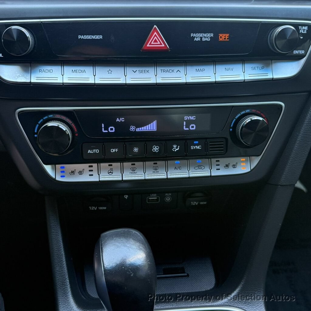 Used 2019 Hyundai Sonata Limited w/ Ultimate Package 04 FWD image 32