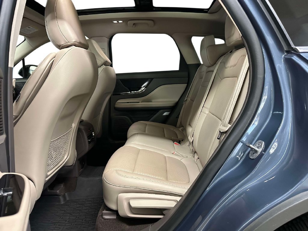 Used 2022 Lincoln Corsair AWD w/ Premium Package image 19