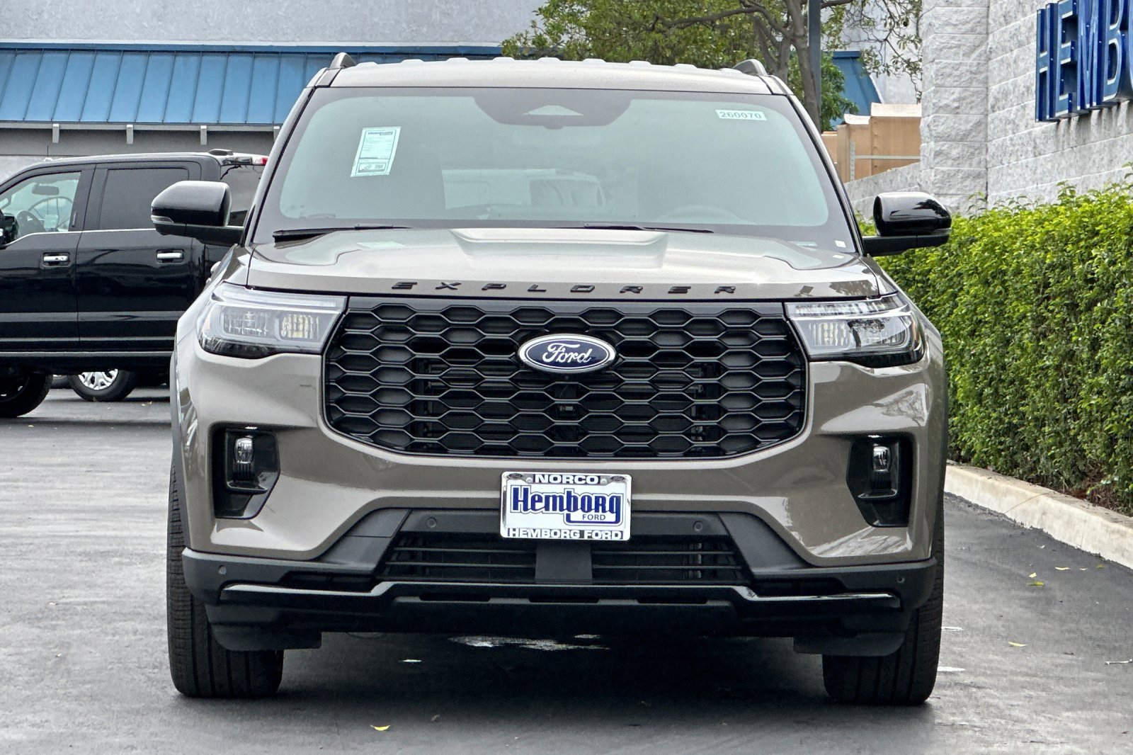 New 2026 Ford Explorer ST-Line w/ ST-Line Street Pack image 9