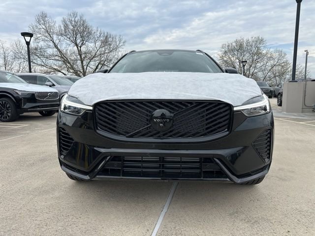 New 2026 Volvo XC60 T8 Ultra w/ Climate Package image 2