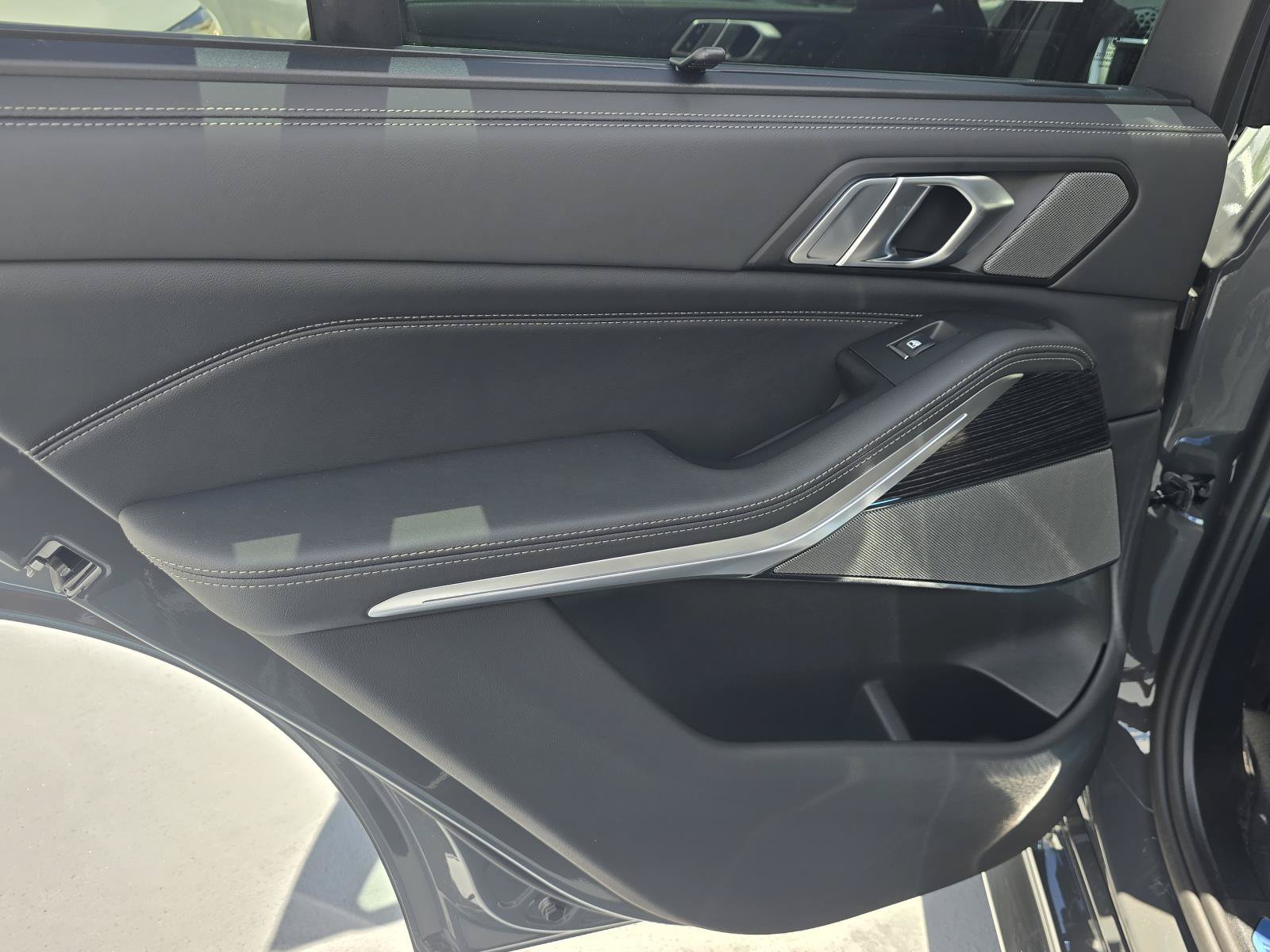 New 2026 BMW X5 M60i AWD/4WD image 11