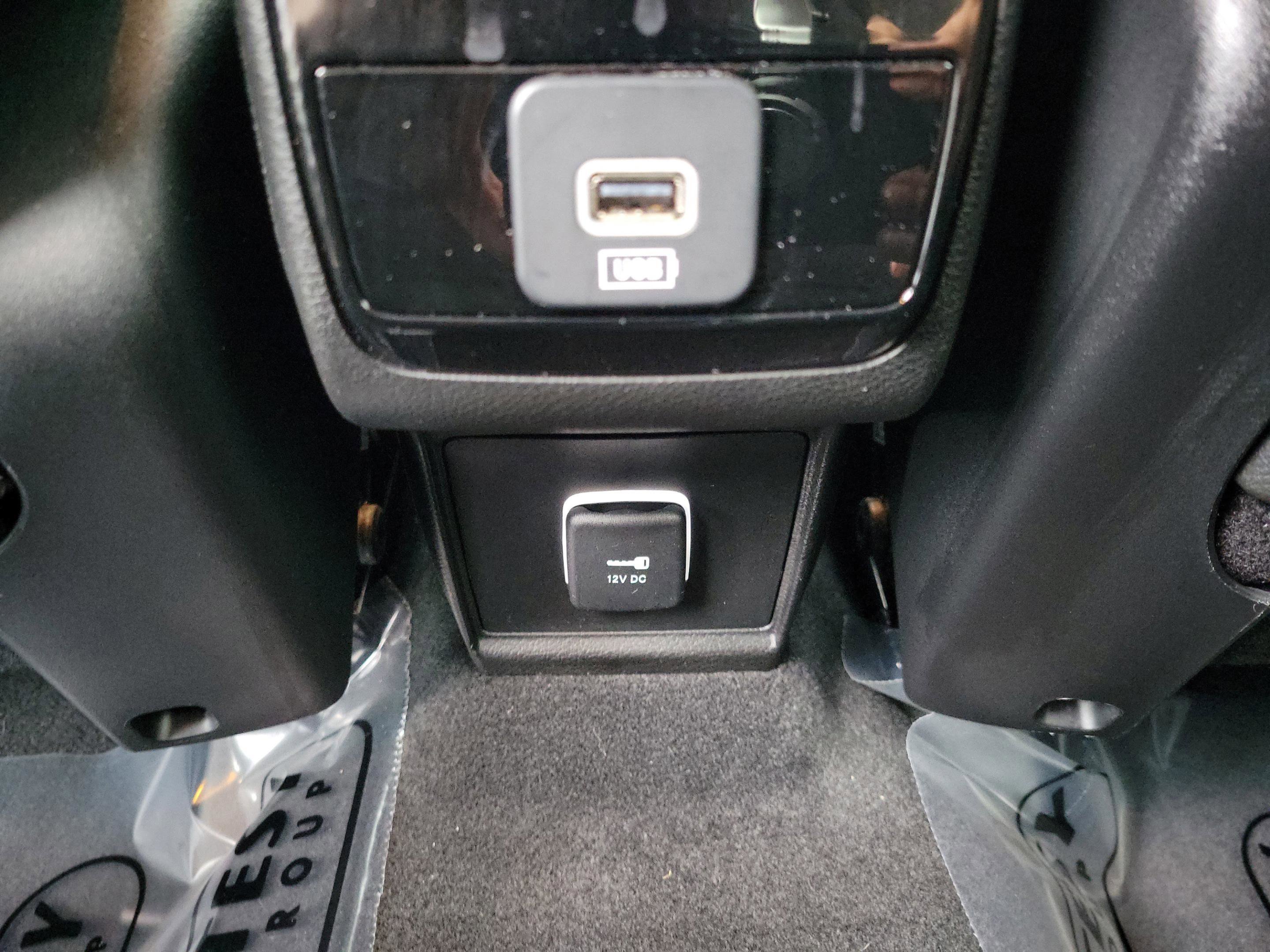 Used 2022 Jeep Compass Latitude w/ Sun and Sound Group image 9