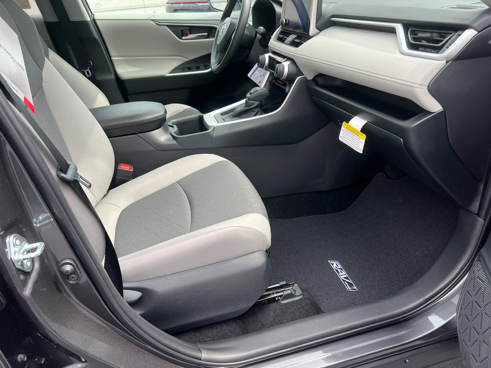 New 2025 Toyota RAV4 XLE image 13