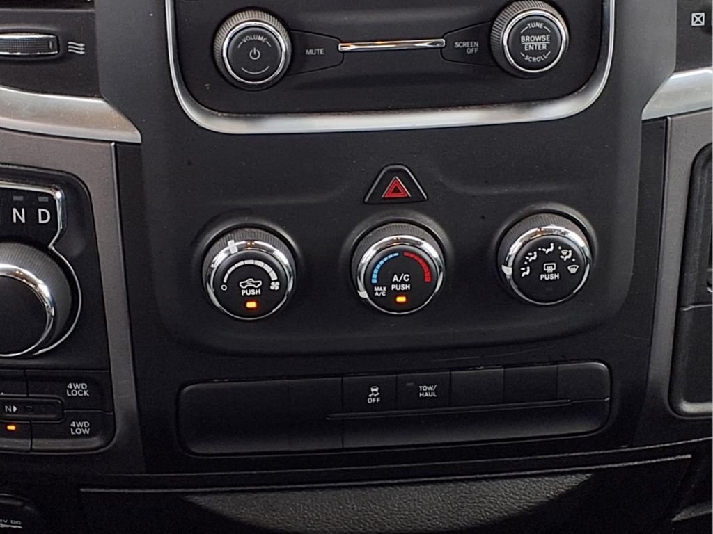 Used 2024 RAM 1500 Classic SLT AWD/4WD image 15