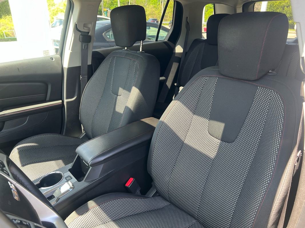 Used 2015 GMC Terrain SLE w/ Safety Package AWD/4WD image 21