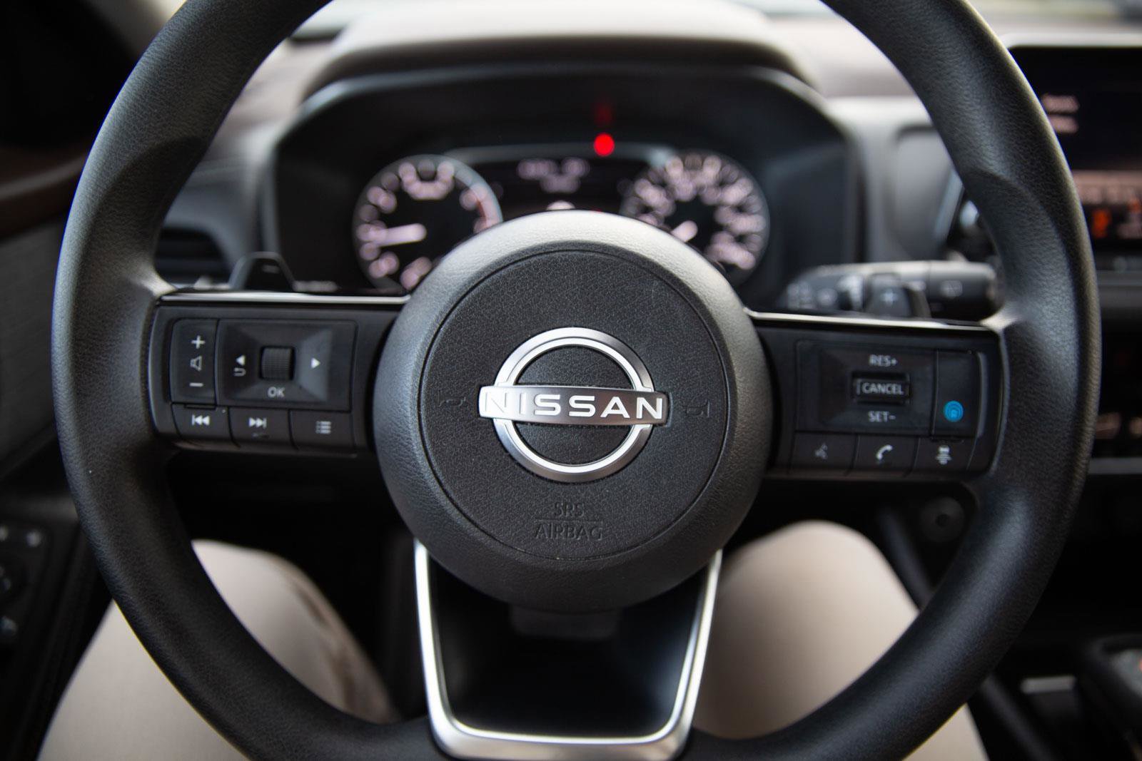 Used 2022 Nissan Rogue SV image 12