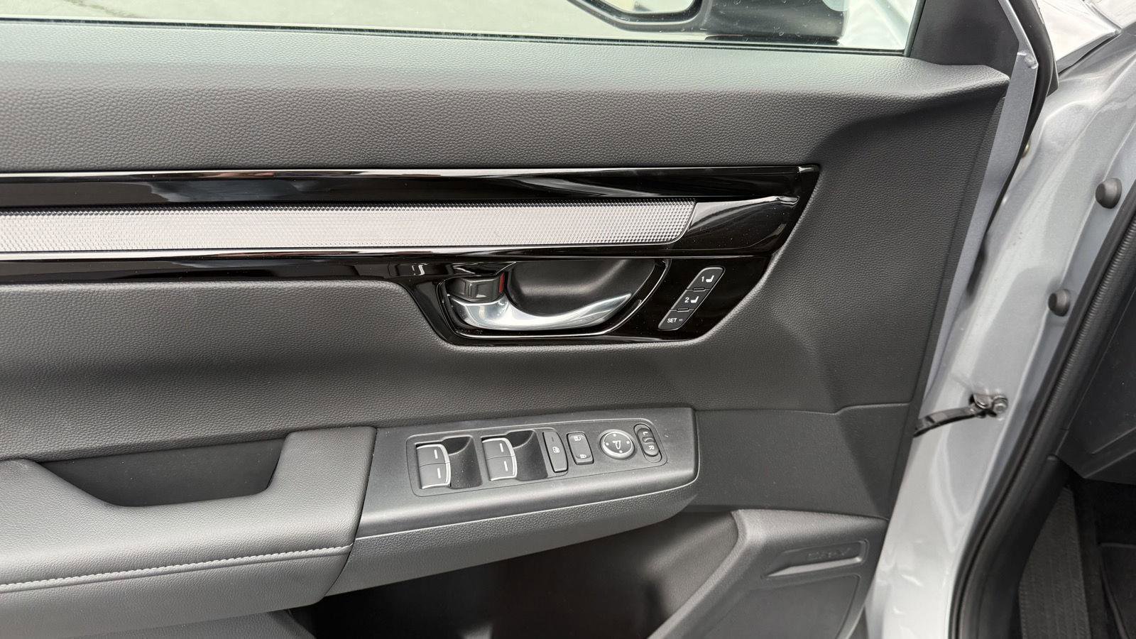 Certified 2026 Honda CR-V EX-L image 13