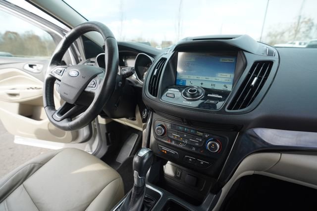 Used 2017 Ford Escape Titanium image 31