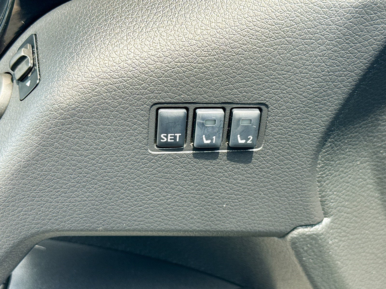 Used 2022 Nissan Rogue Sport SV w/ Technology Package FWD image 19