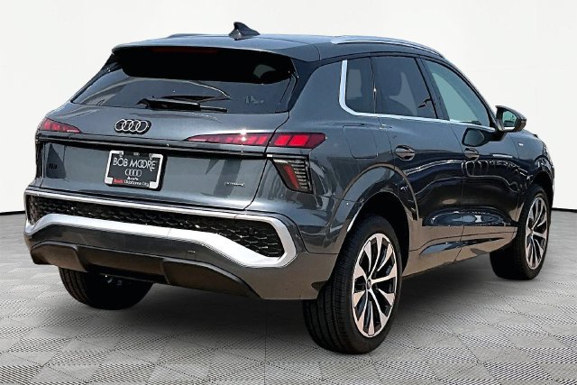 New 2026 Audi Q3 quattro 2.0T AWD/4WD image 2
