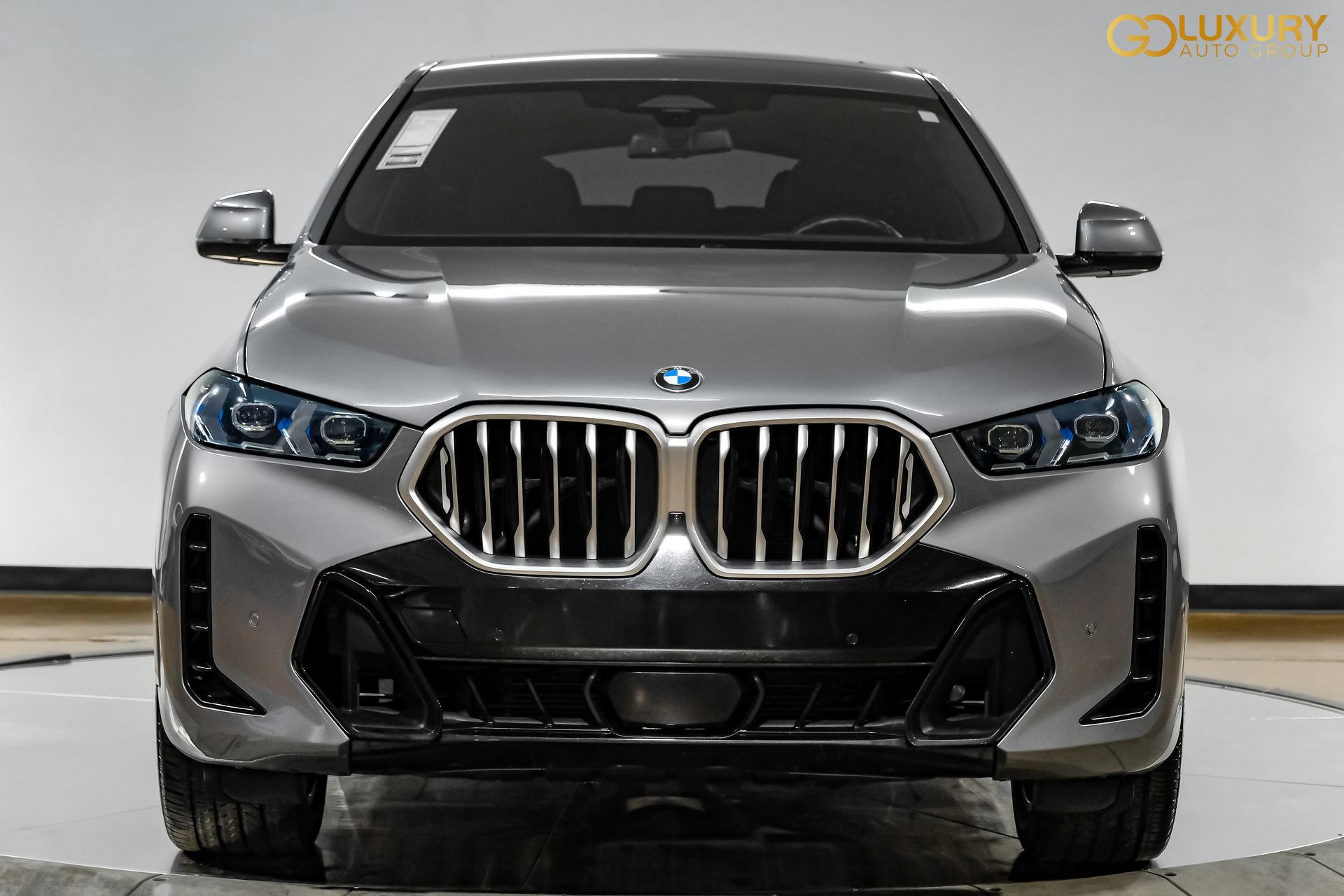 Used 2025 BMW X6 xDrive40i w/ Climate Comfort Package AWD/4WD image 5