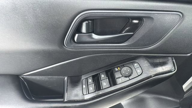 Certified 2024 Nissan Rogue S image 19