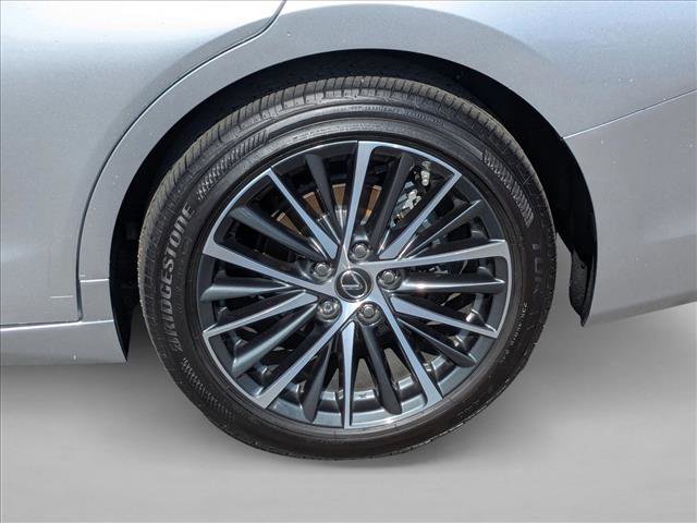 Certified 2025 Lexus ES 300h w/ Premium Package image 23