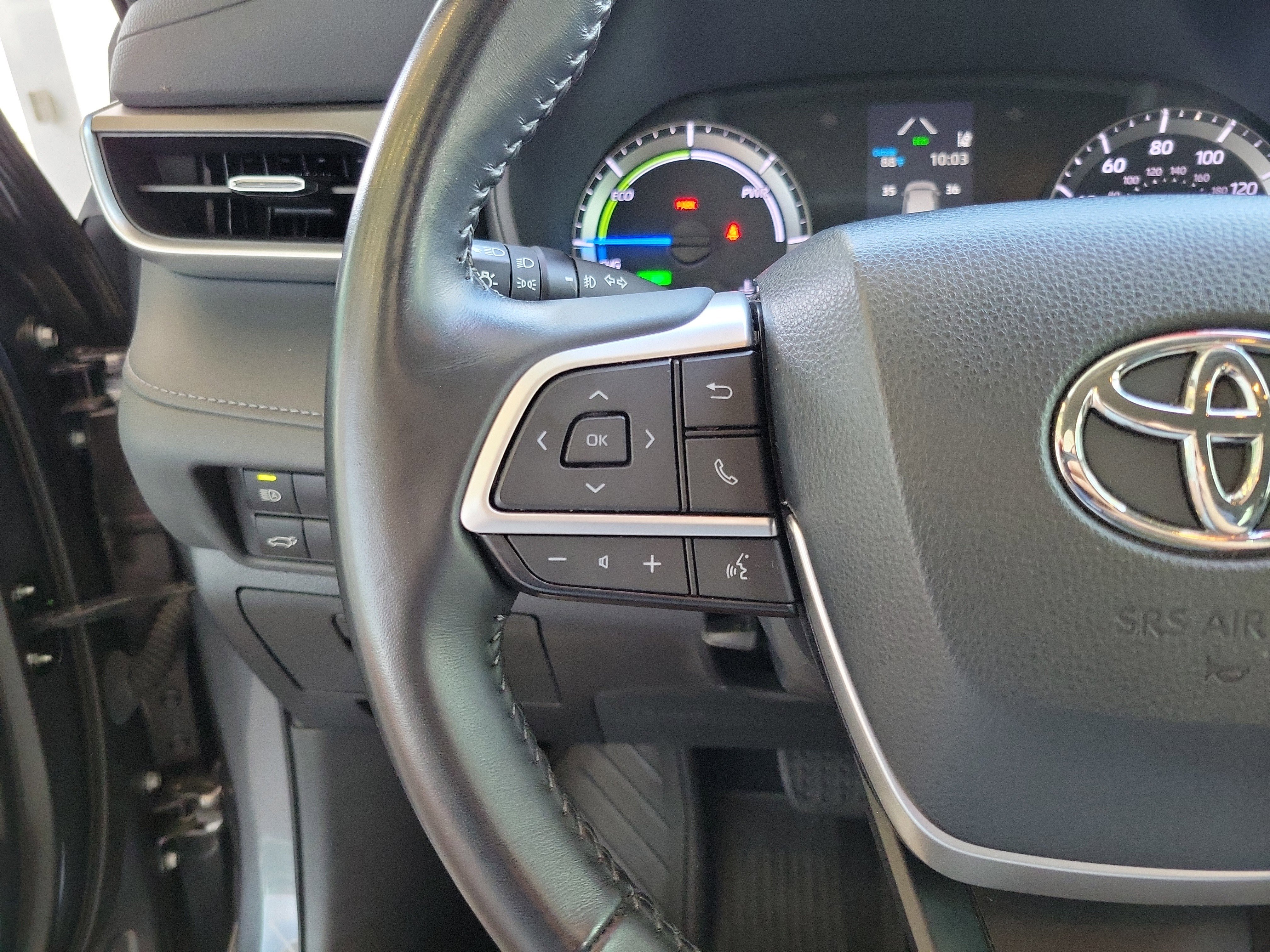 Used 2022 Toyota Highlander LE image 17