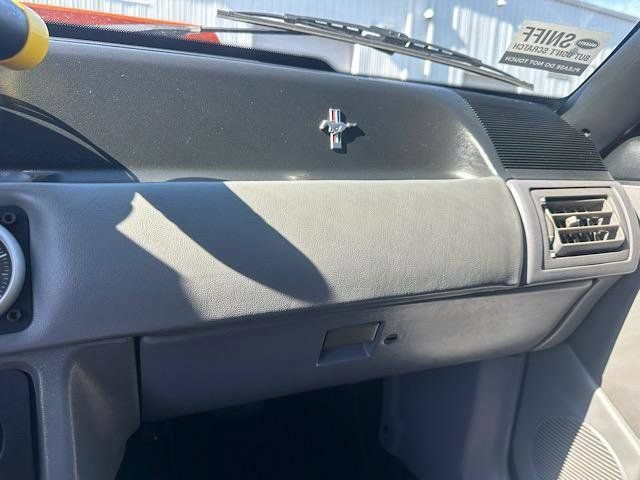Used 1993 Ford Mustang LX RWD image 20