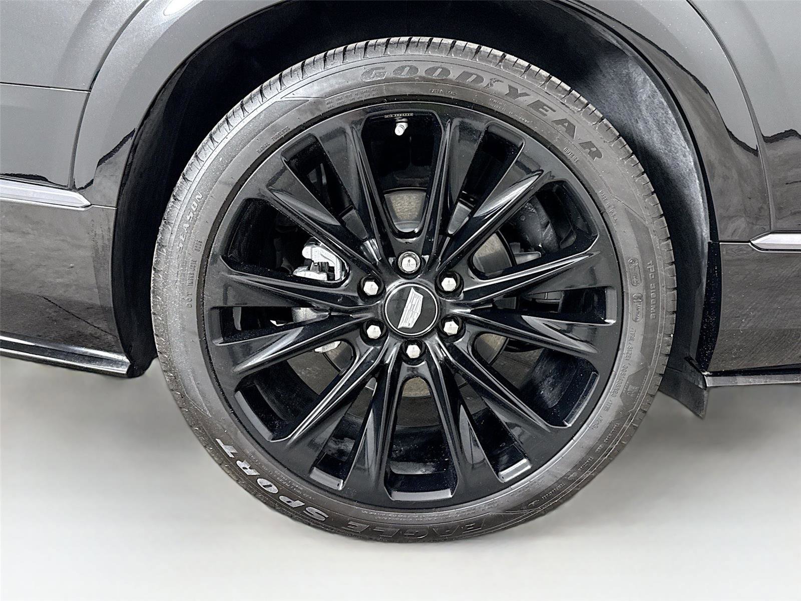 Used 2026 Cadillac Vistiq Platinum w/ LPO, Floor Liner Package image 33