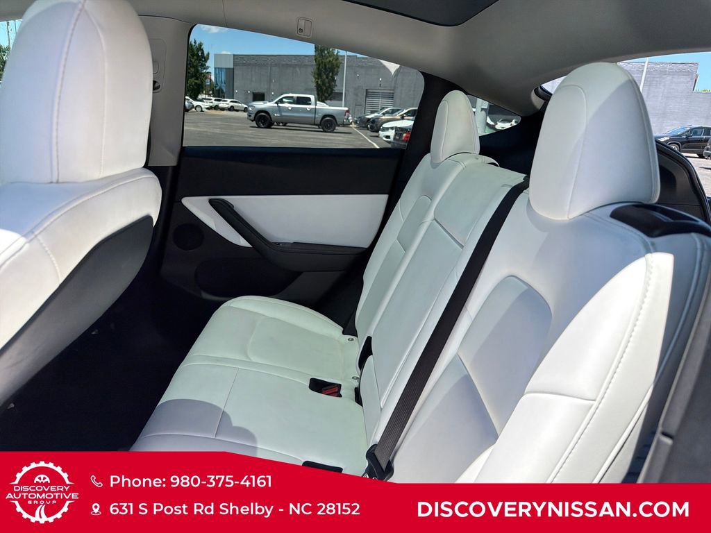 Used 2021 Tesla Model Y Long Range AWD/4WD image 35