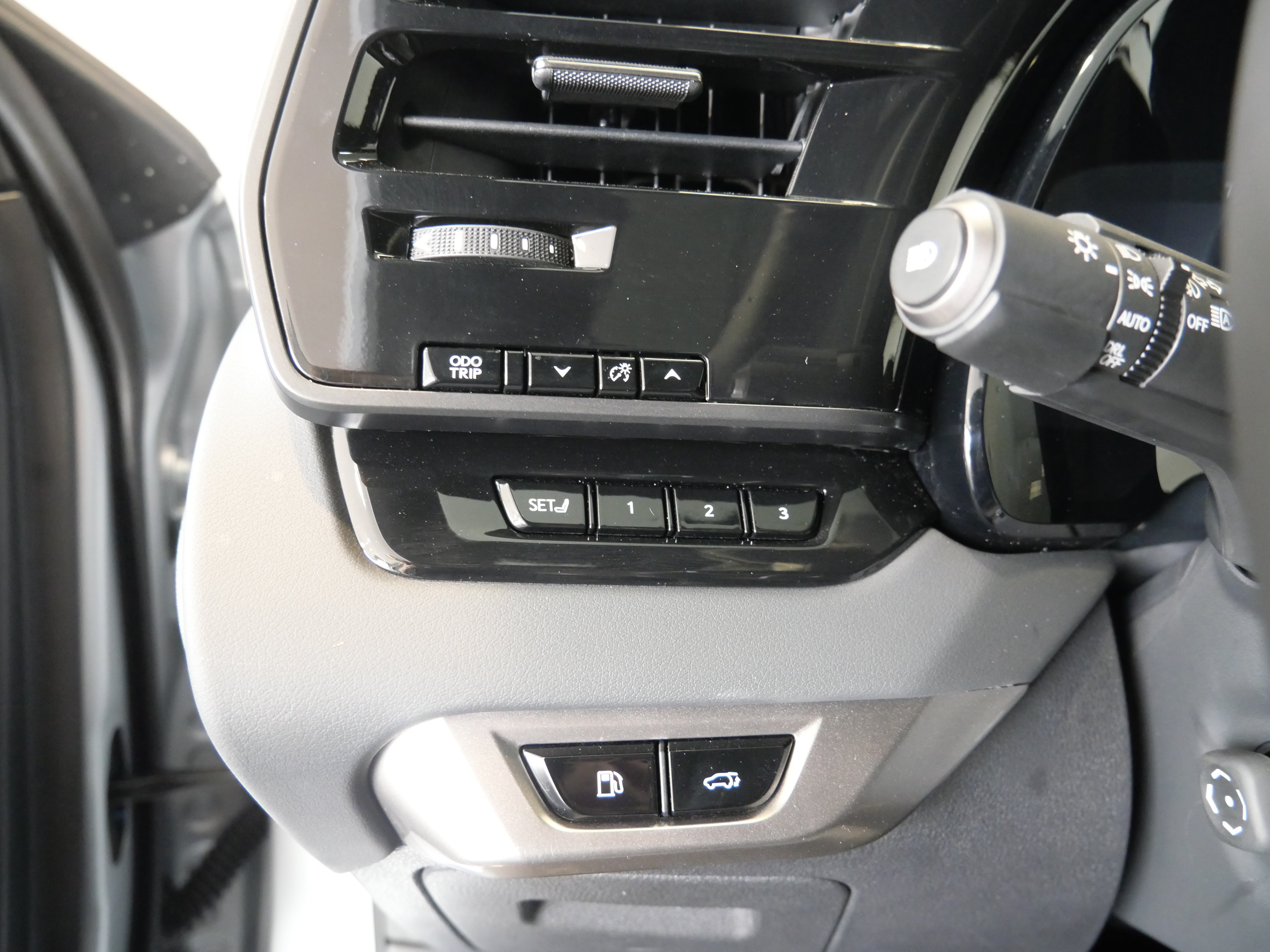 Used 2026 Lexus RX 350 Premium w/ Convenience Package AWD/4WD image 14