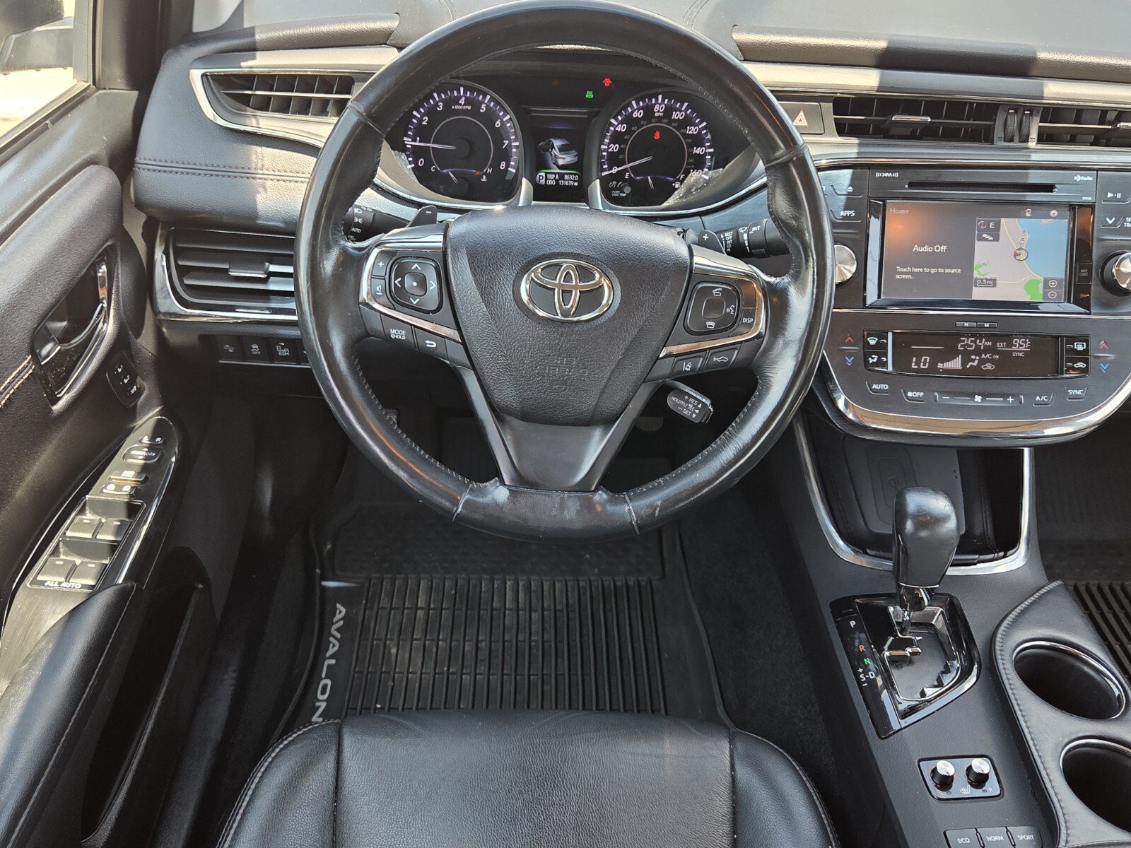 Used 2017 Toyota Avalon Touring w/ All Weather Liner Package FWD image 6