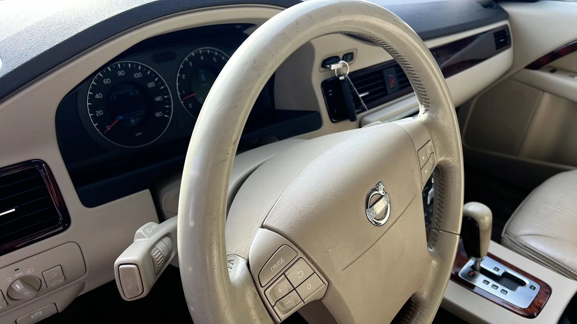 Used 2008 Volvo XC70 3.2 image 37