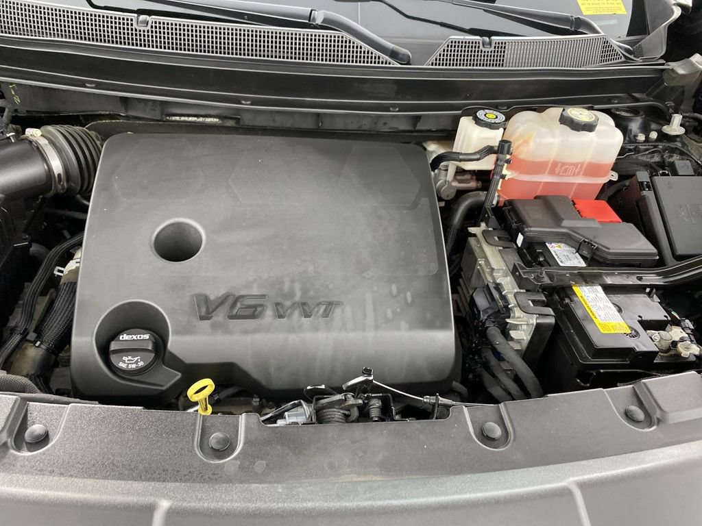 Used 2023 Chevrolet Traverse LT w/ LPO, Floor Liner Package AWD/4WD image 31