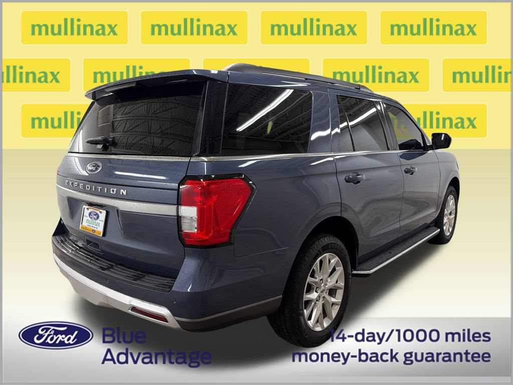 Certified 2023 Ford Expedition XLT RWD image 3