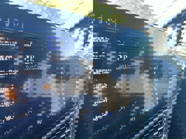 New 2026 Chevrolet Equinox EV LT image 13