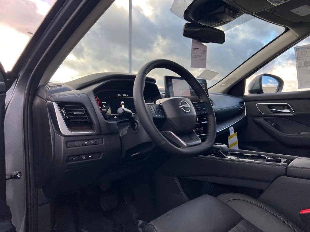 New 2026 Nissan Rogue Platinum w/ Platinum Premium Package AWD/4WD image 9