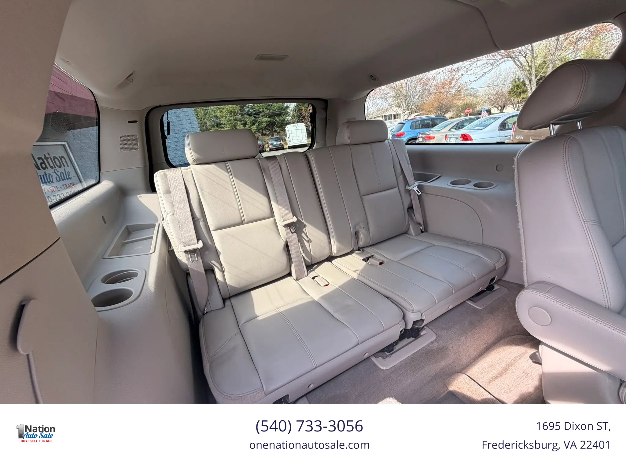 Used 2009 Chevrolet Suburban LT w/ Luxury Package AWD/4WD image 18