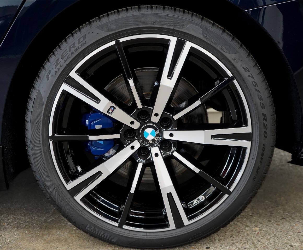 Used 2026 BMW 540i xDrive AWD/4WD image 11