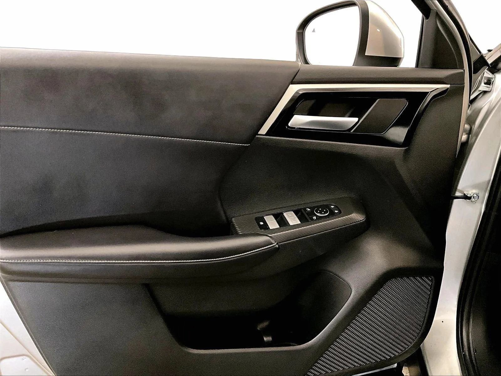 Used 2022 Mitsubishi Outlander SE image 22