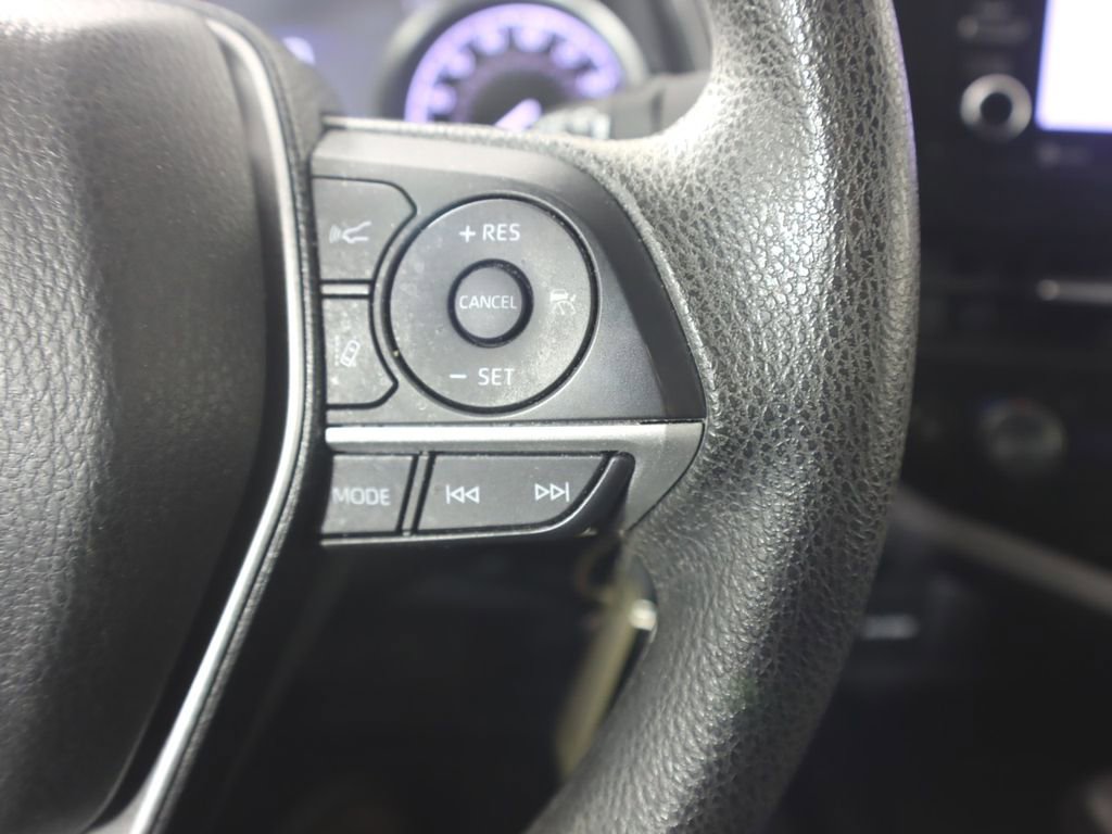 Used 2023 Toyota Camry LE image 17