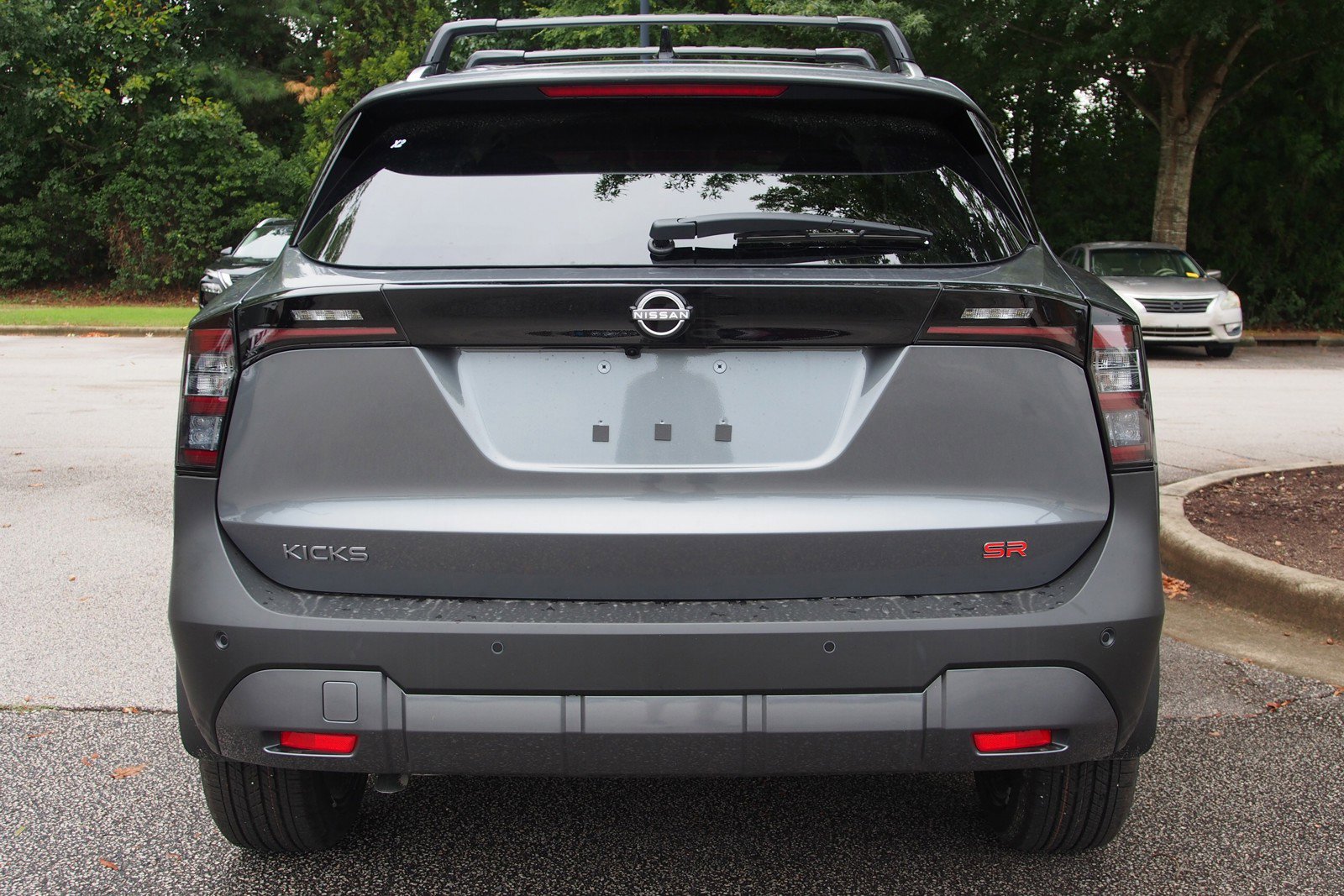 Used 2026 Nissan Kicks SR image 6