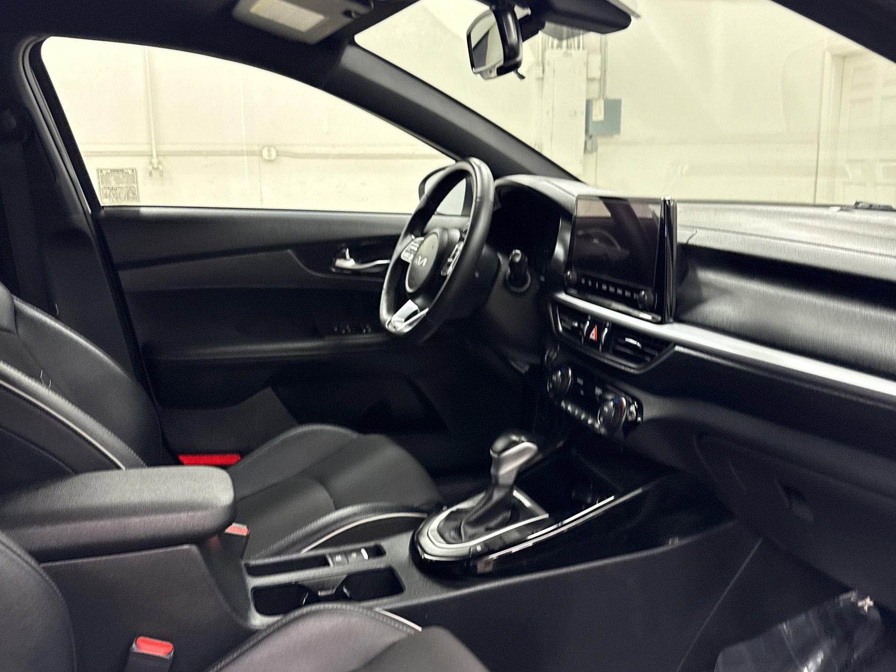 Used 2024 Kia Forte GT-Line image 22