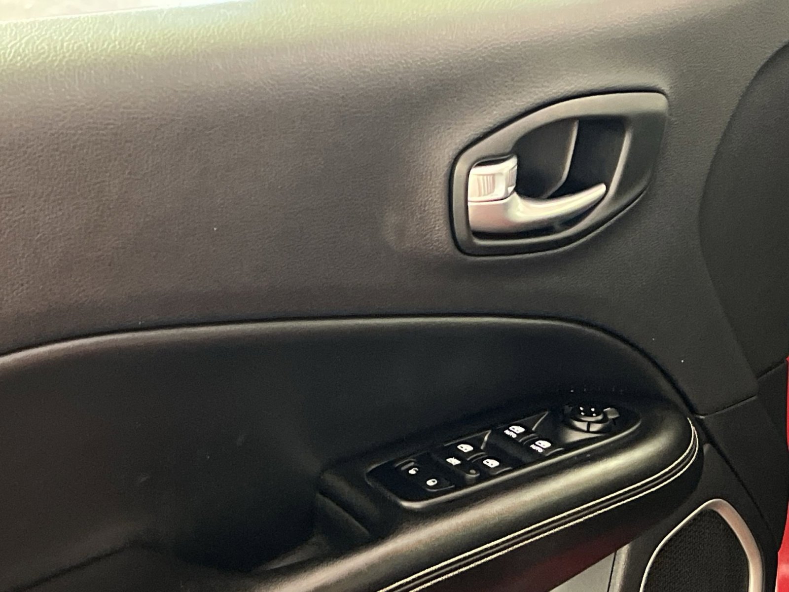 Used 2021 Jeep Compass 80th Special Edition image 15